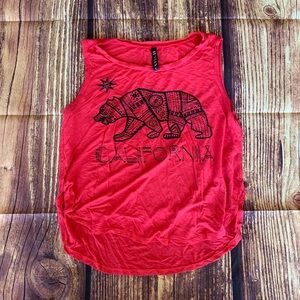 Sussan Women's Sleeveless California Bear Red Pullover Tank Top Size: L